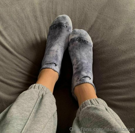 lauraaloove pornstar pics