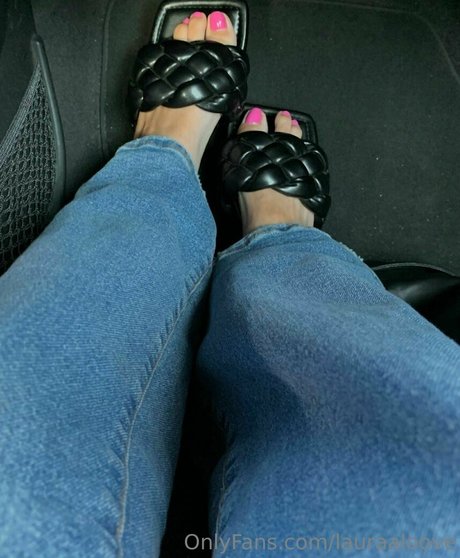 lauraaloove model pornographic galleries