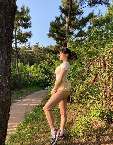 auddk hot actress photo