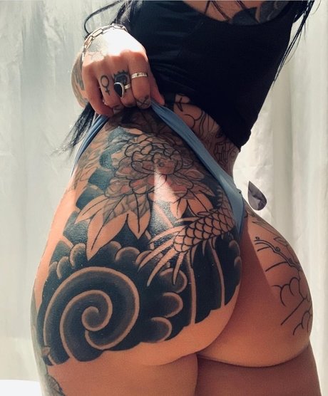 Bbpeytonleigh nude model photos