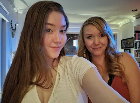 Jade Love model best photo