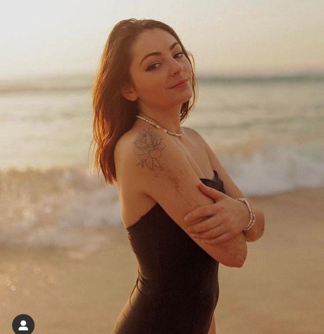 Roxane ASMR pornstar free archive