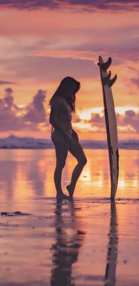 Roxane ASMR star porn images