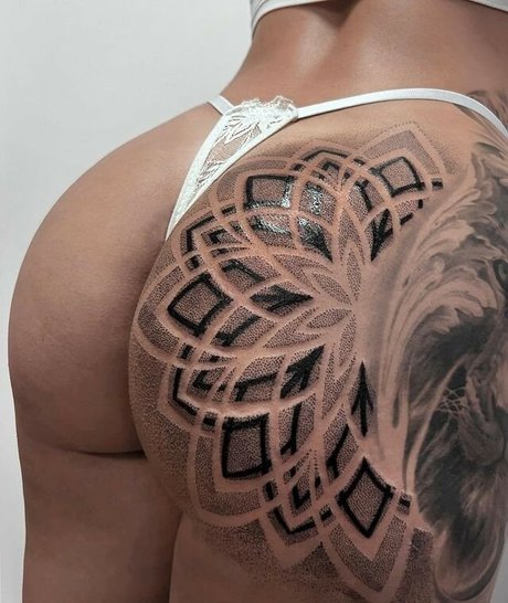 chanellewestk sexy pornstar galleries