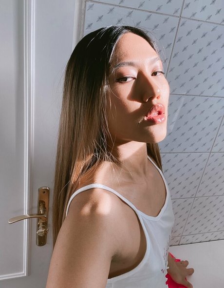 hottest nude onlyfans top picture