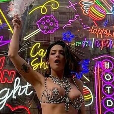 Lorena Castell model porn image