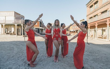 blonde secretary onlyfans perfect pictures