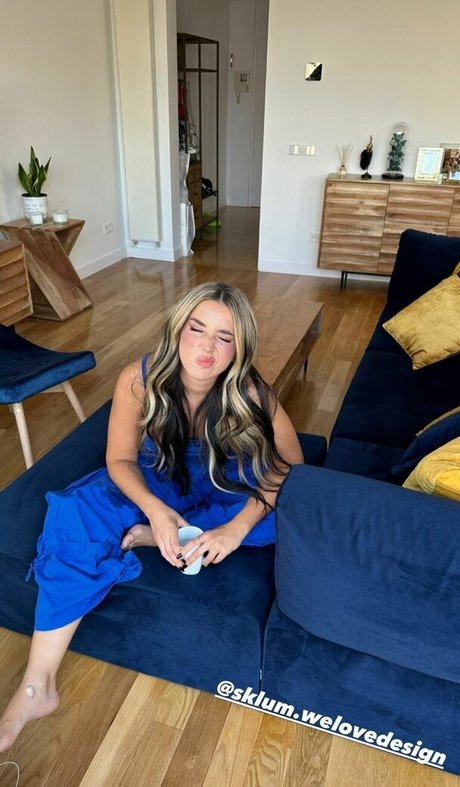 Lola Indigo model top pic