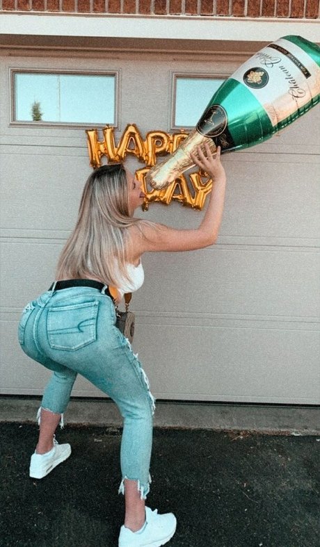 Anabel Kloe Lamarche model nice pic