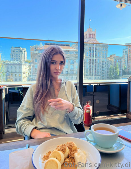 kitty di high quality pornstar pic