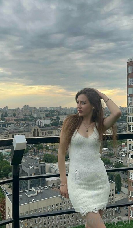 kitty di model pornographic img