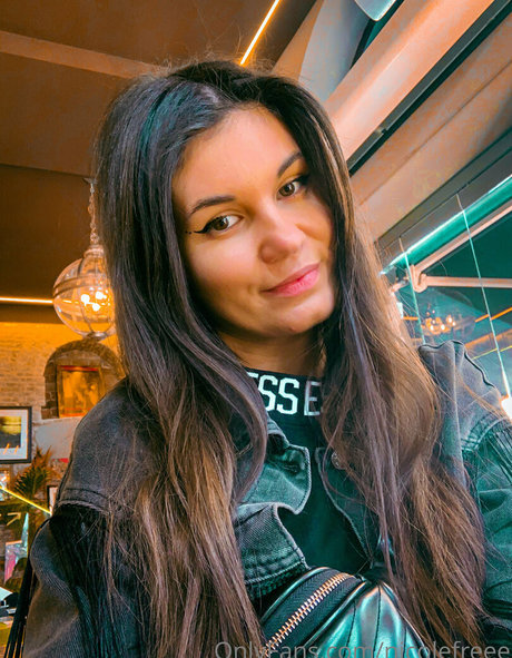 nicolefreee exclusive model photos