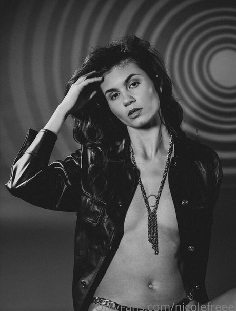 teen asian onlyfans best photo