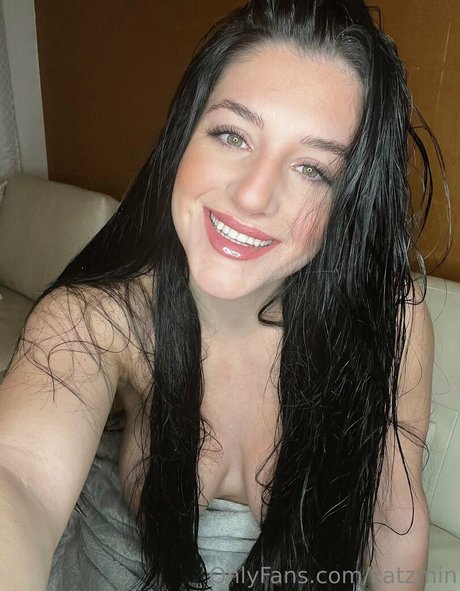 squirting pussy onlyfans adult picture