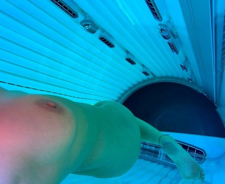 naughty salamander star nudes pic