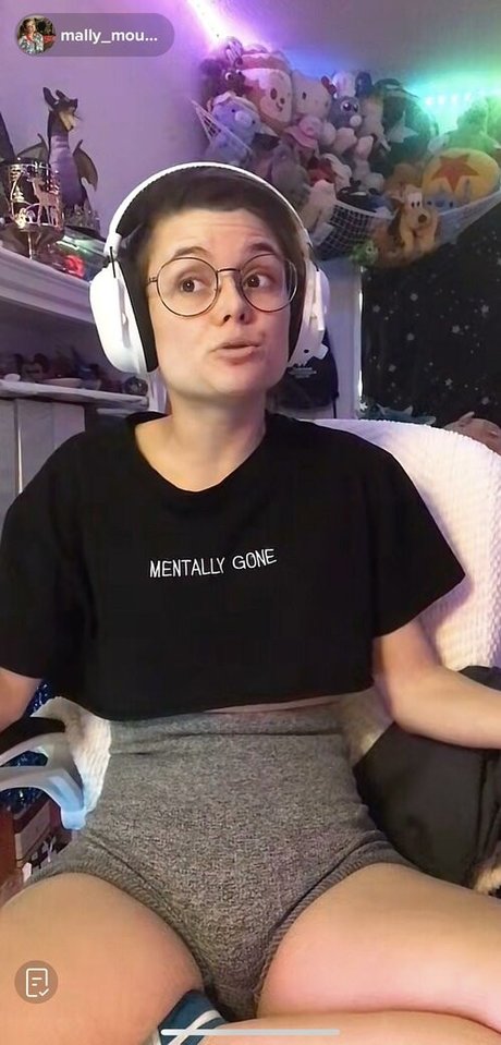 Mally Mouse nude star img