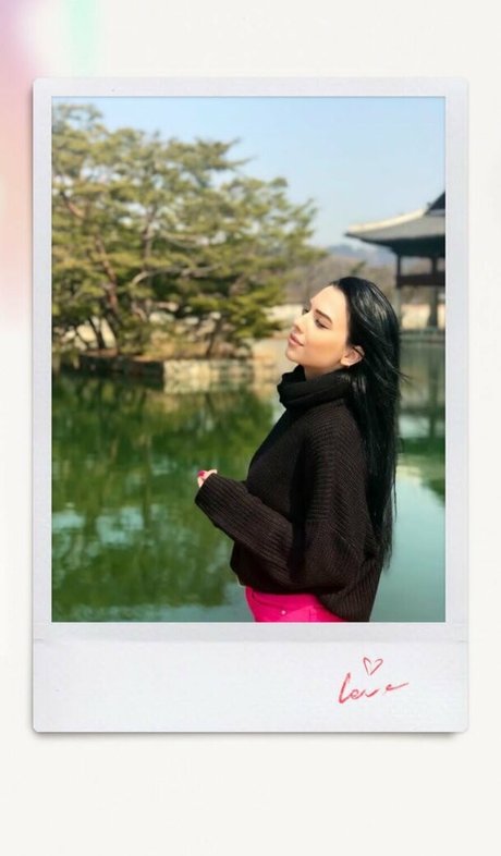 dripping wet pussy onlyfans hot photos