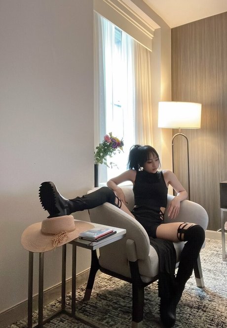 leezipotato porn model archive