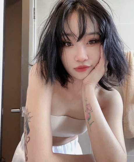 leezipotato nudes pornstar img