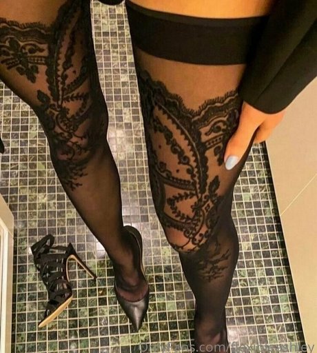 flexibleashley pornstar erotic gallery