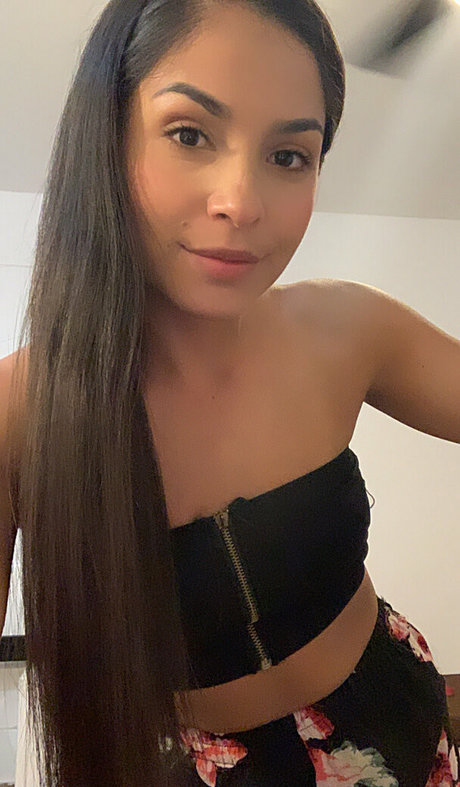 emilymoonroe naked star photos