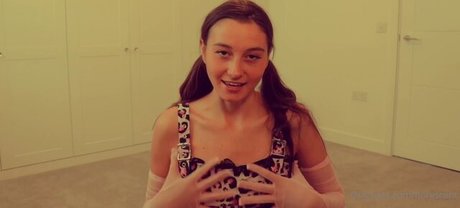 blonde midget onlyfans nice images