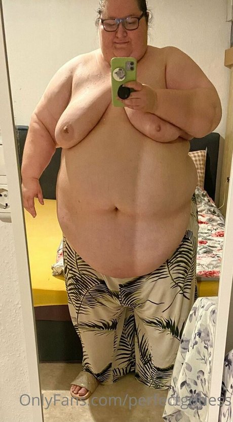 perfectgodess model top photos