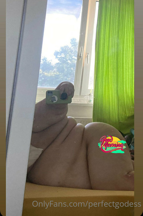 perfectgodess model sexy galleries