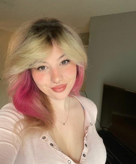 Kendi Ken ASMR pretty star photos