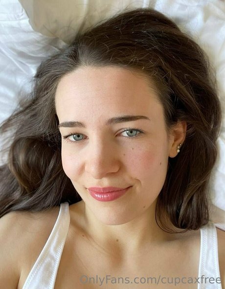 cupcaxfree pornstar nude photos