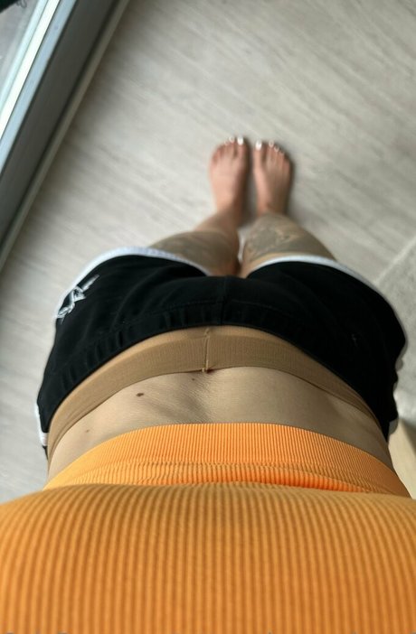 tattoos legs nylons free model erotic gallery