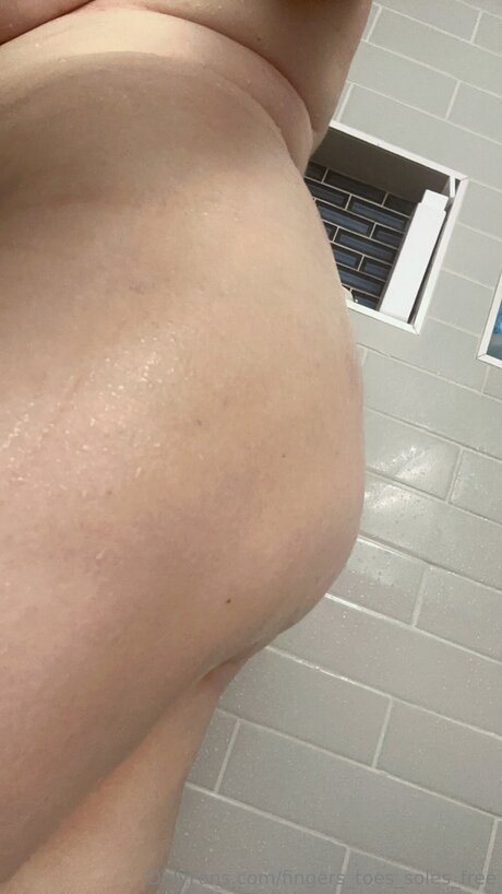 fingers toes soles free Quick photo