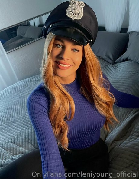 leniyoung official pornstar beautiful image