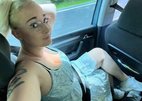 mrstittykatty pornstar hot gallery