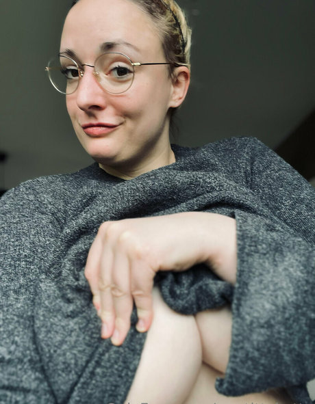 mrstittykatty naked actress picture