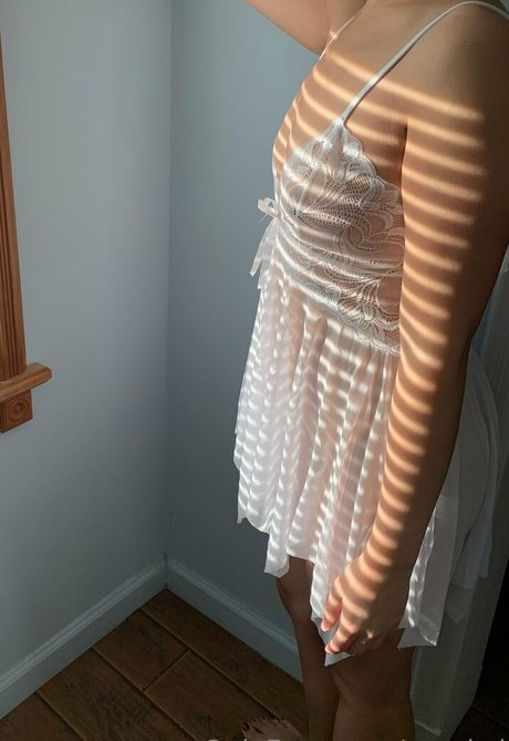 coy koi model nude gallery