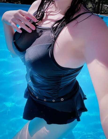 Maxalah beautiful pornstar img