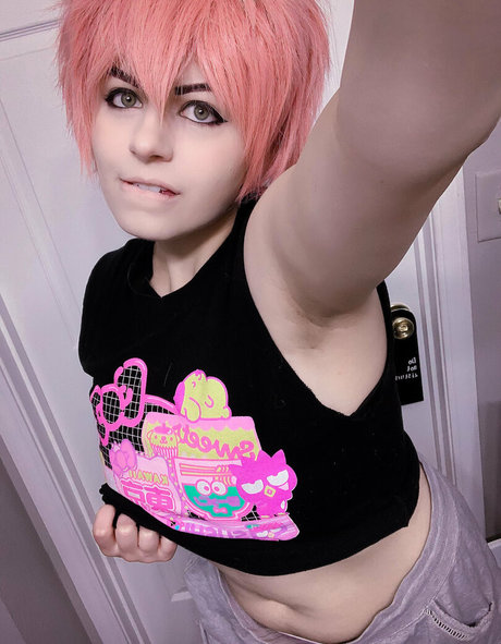 Maxalah hot actress gallery