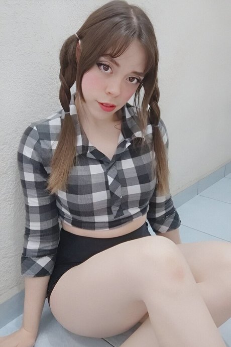 Frbuni sexy model photo