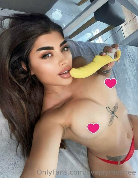 avajaymesfree top star image