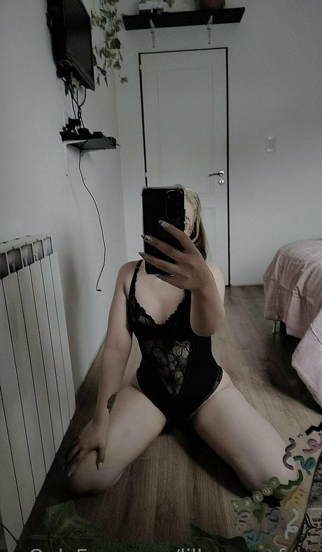 lillymeawfree star adult archive