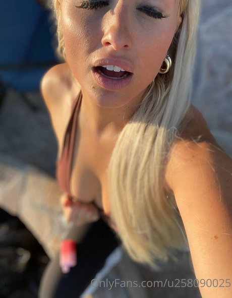 hottest redhead onlyfans naked picture