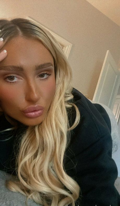 courtneyhuntt high quality actress pics