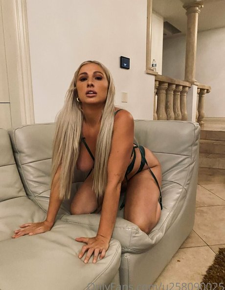 courtneyhuntt best pornstar pic