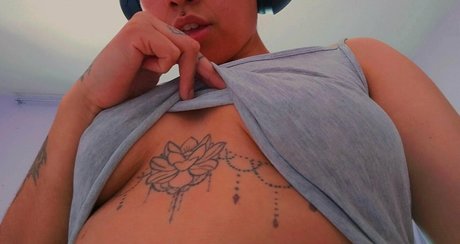 awkan free model xxx photos