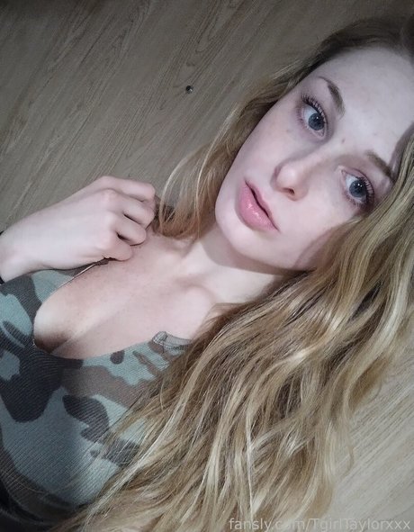 Taylor Baylor model beautiful photos