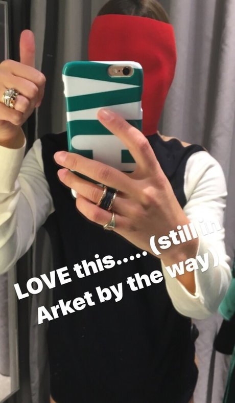 Ginnie Chadwyck Healey pornstar naked image