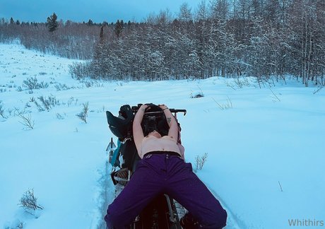 whithirs model pretty pics