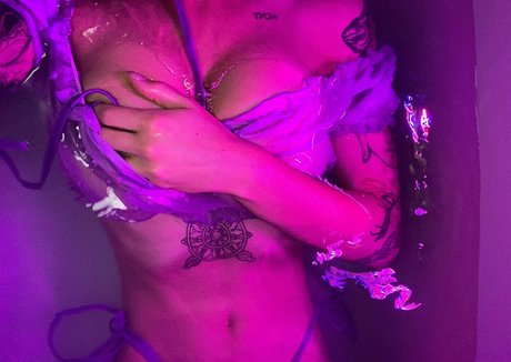 deli eva pornstar art picture