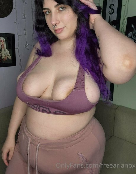 freearianox model hd photos